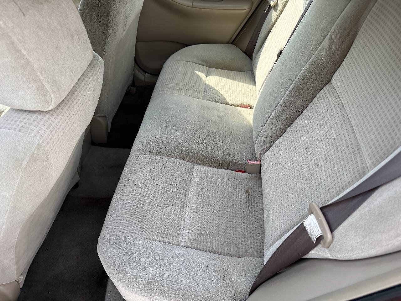 Used 2006 Toyota Corolla CE FWD image 11