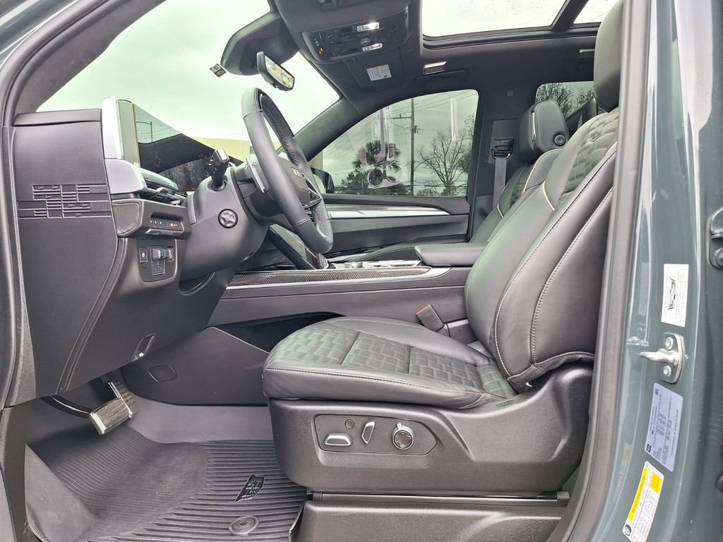 Certified 2025 Cadillac Escalade V image 14