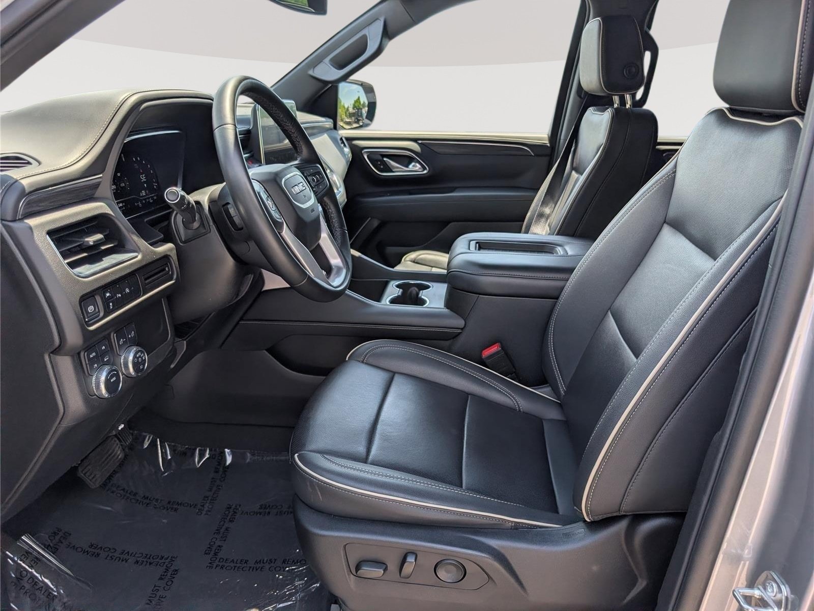 Used 2024 GMC Yukon SLT AWD/4WD image 19
