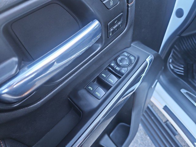 Used 2022 GMC Sierra 2500 AT4 image 10