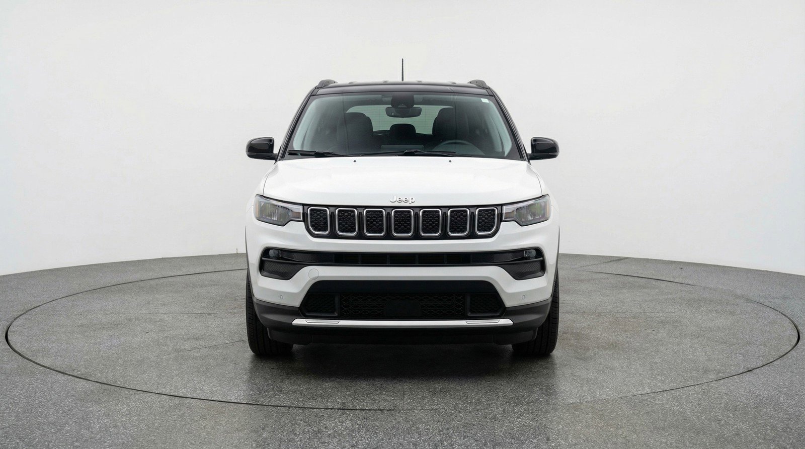Used 2025 Jeep Compass Limited image 2