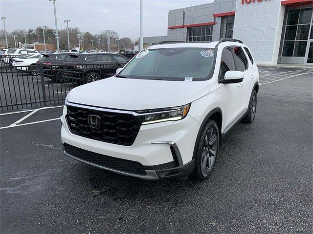 Used 2023 Honda Pilot Elite image 4