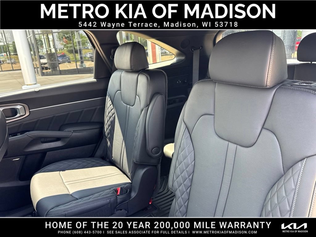 Used 2026 Kia Sorento SX Prestige AWD/4WD image 32