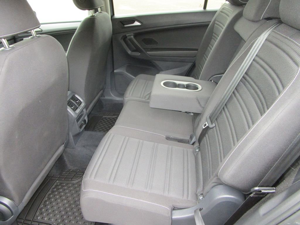 Used 2024 Volkswagen Tiguan S image 17