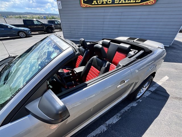 Used 2008 Ford Mustang Shelby GT500 RWD image 12