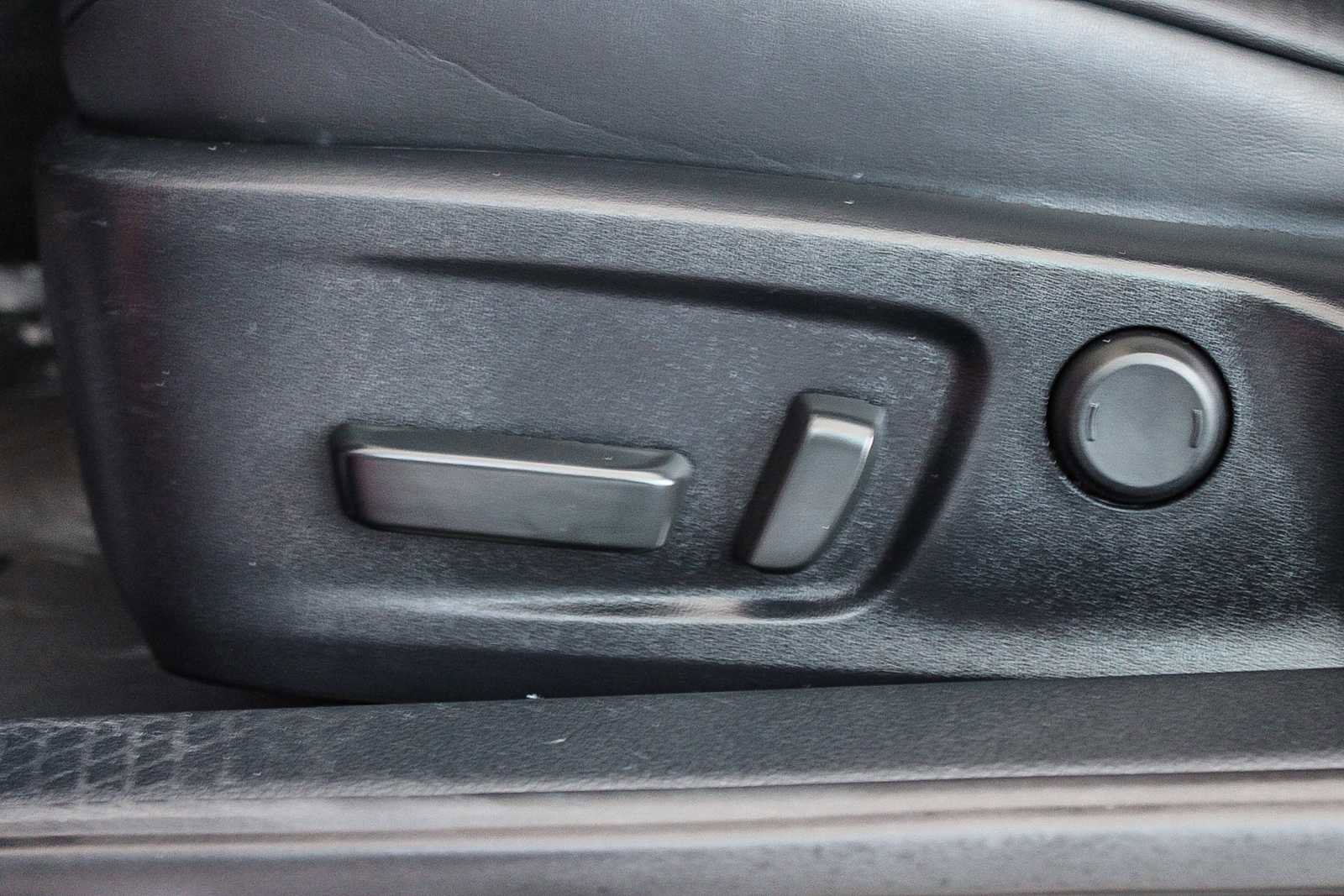 Used 2022 Lexus IS 350 F Sport w/ Navigation Package image 20