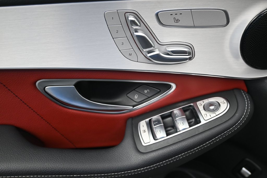 Used 2021 Mercedes-Benz GLC 300 4MATIC Coupe image 20