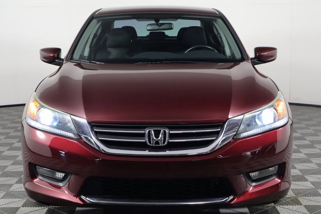 Used 2015 Honda Accord Sport image 2