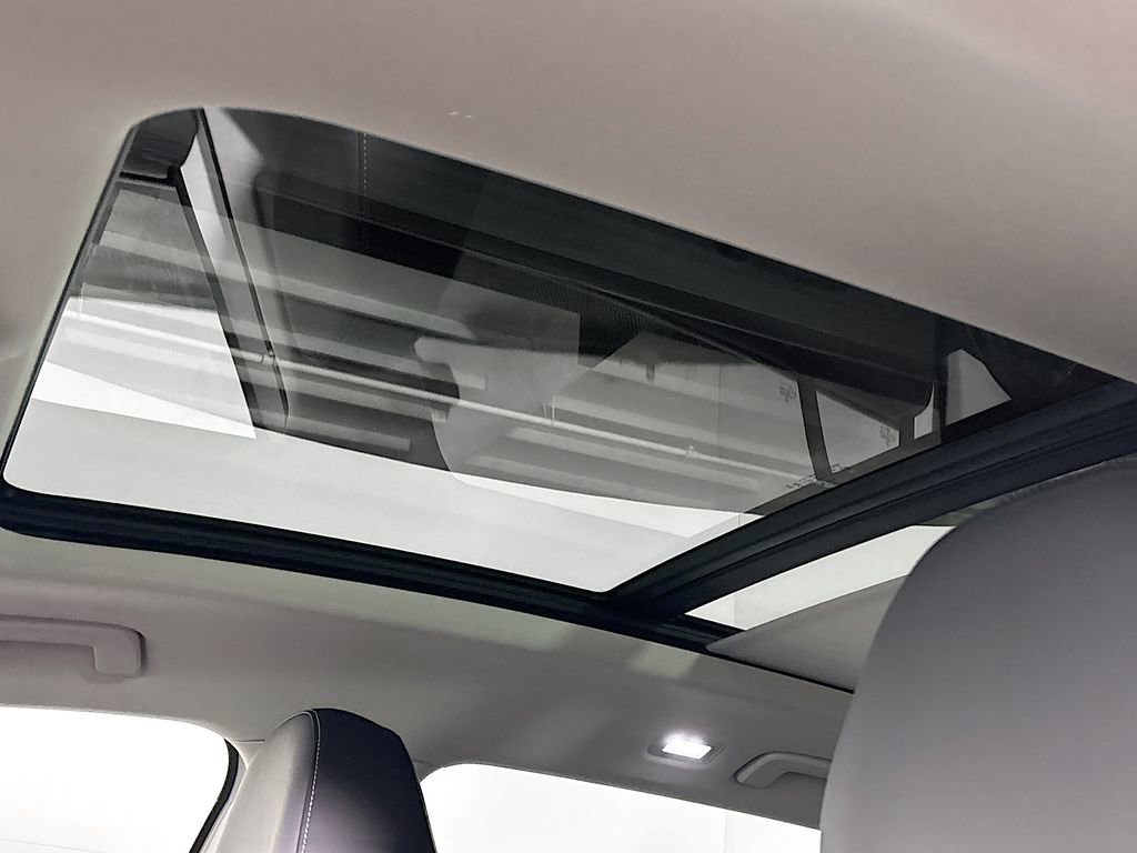 New 2026 Volkswagen Tiguan SE image 18