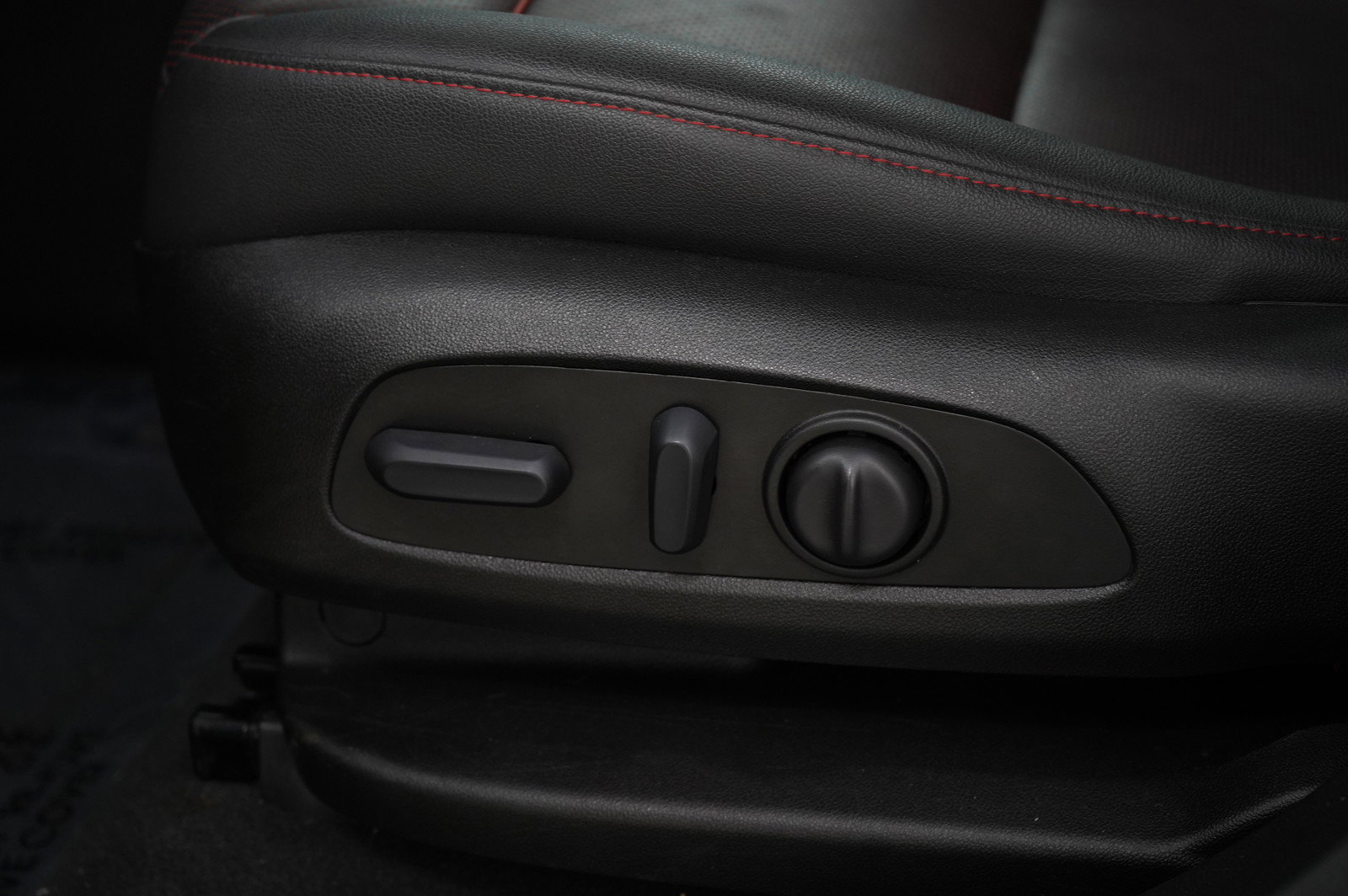 Used 2022 Chevrolet Blazer RS w/ Enhanced Convenience Package image 30