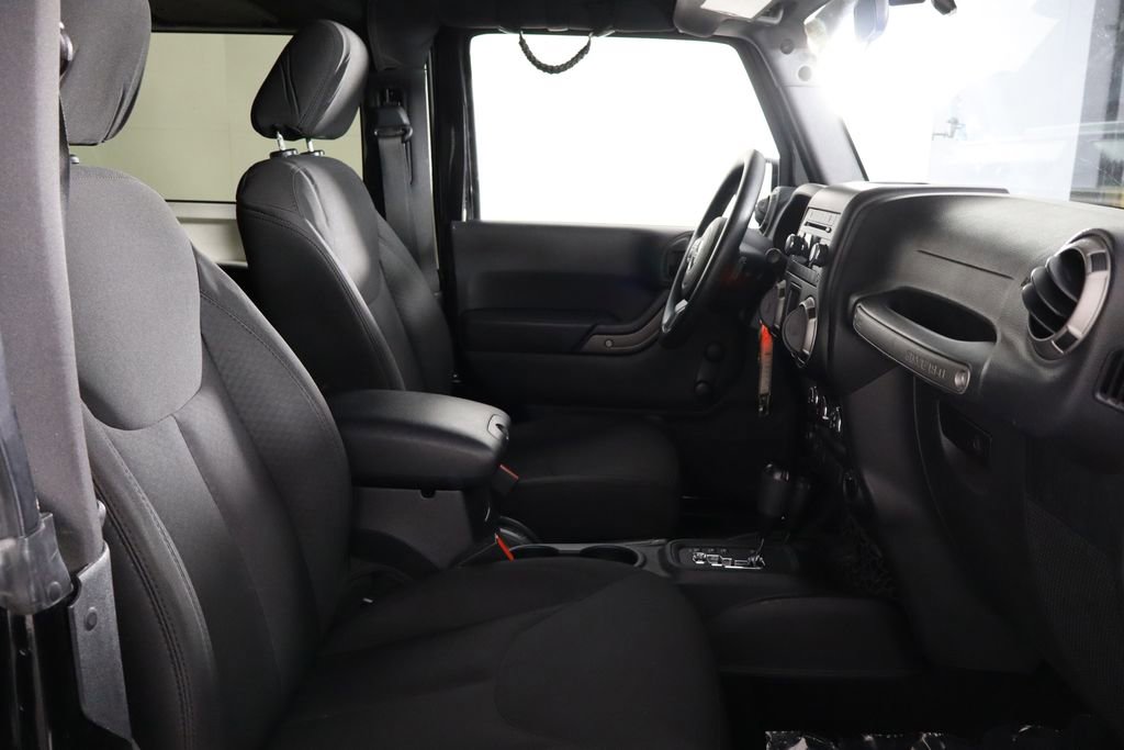 Used 2015 Jeep Wrangler Sport image 10