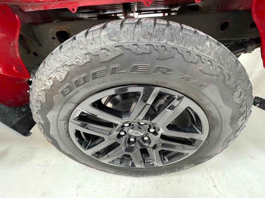 Used 2024 Chevrolet Silverado 1500 LT Trail Boss AWD/4WD image 11