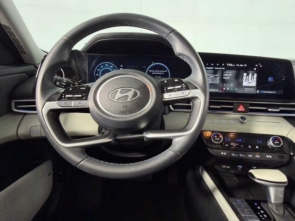 Used 2024 Hyundai Elantra Limited image 14