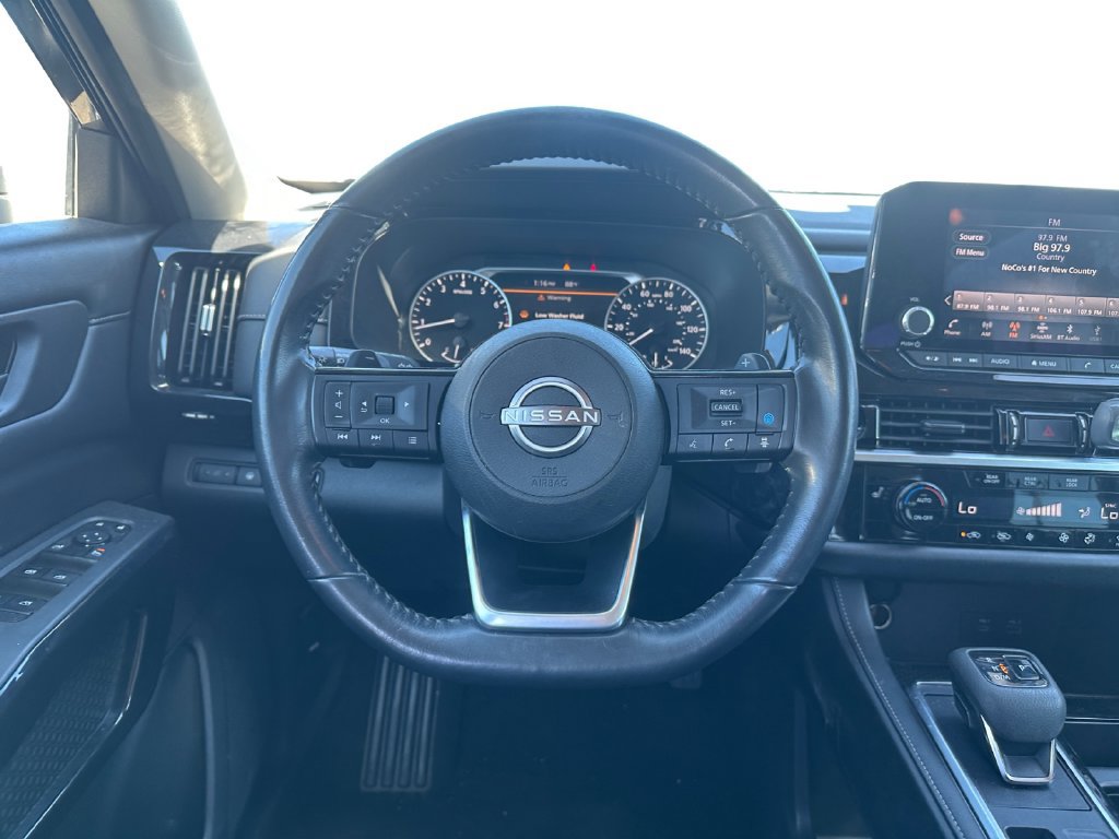 Used 2023 Nissan Pathfinder SV AWD/4WD image 12