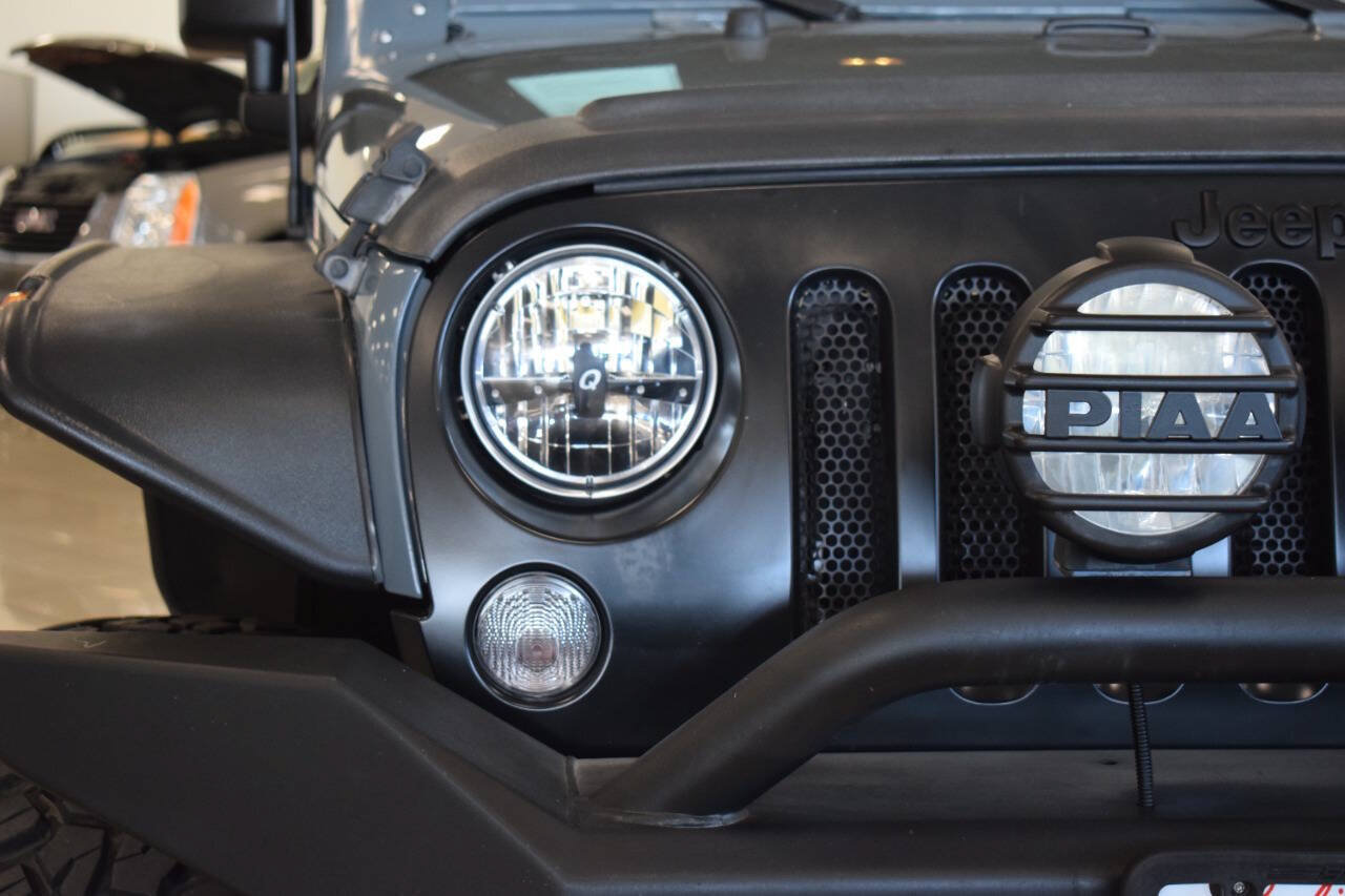 Used 2014 Jeep Wrangler Unlimited Sport w/ Quick Order Package 24S AWD/4WD image 17