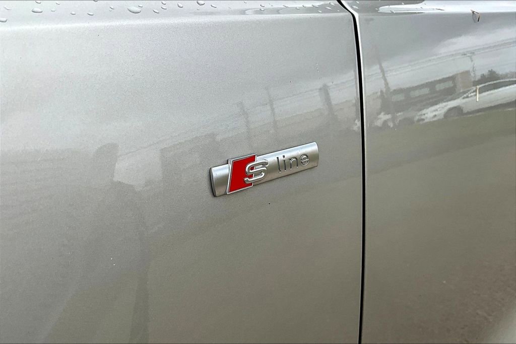 Used 2018 Audi Q3 2.0T Premium Plus w/ Premium Plus Package image 11