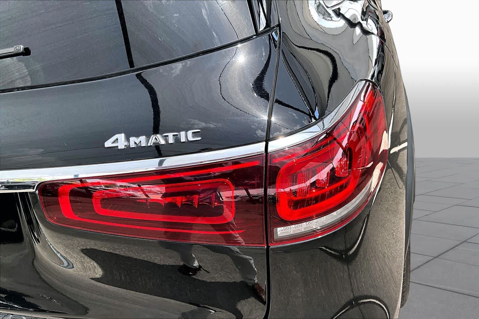 Used 2020 Mercedes-Benz GLS 450 4MATIC image 29