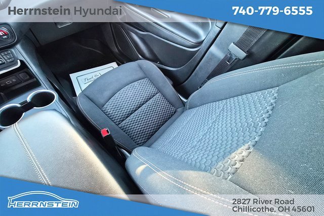 Used 2020 GMC Terrain SLE w/ Driver Convenience Package image 15