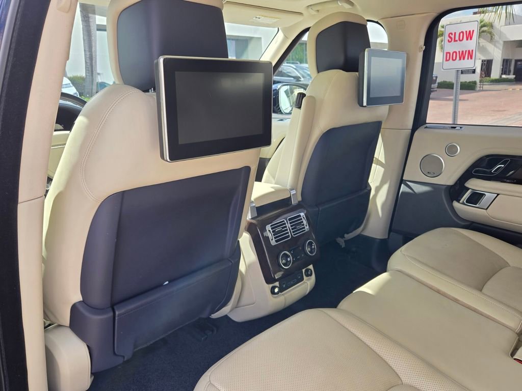 Used 2021 Land Rover Range Rover Westminster Edition image 16