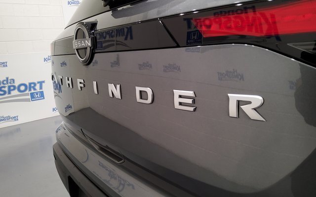 Used 2024 Nissan Pathfinder SV image 35