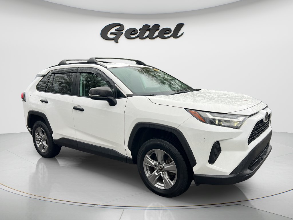 Certified 2024 Toyota RAV4 XLE AWD/4WD image 3