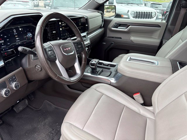 Used 2022 GMC Sierra 1500 SLT w/ SLT Premium Plus Package RWD image 20