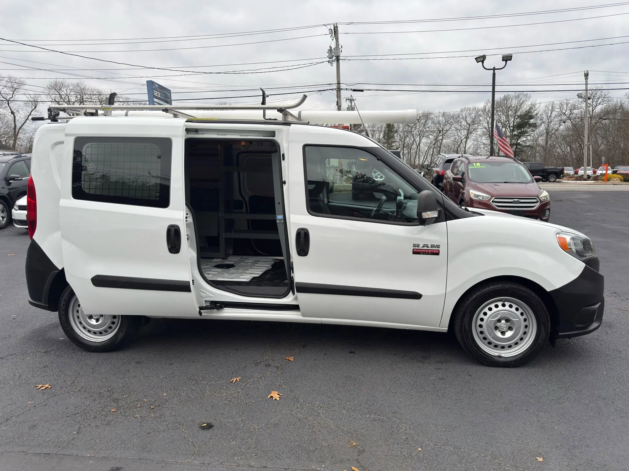 Used 2018 RAM ProMaster City Tradesman image 19