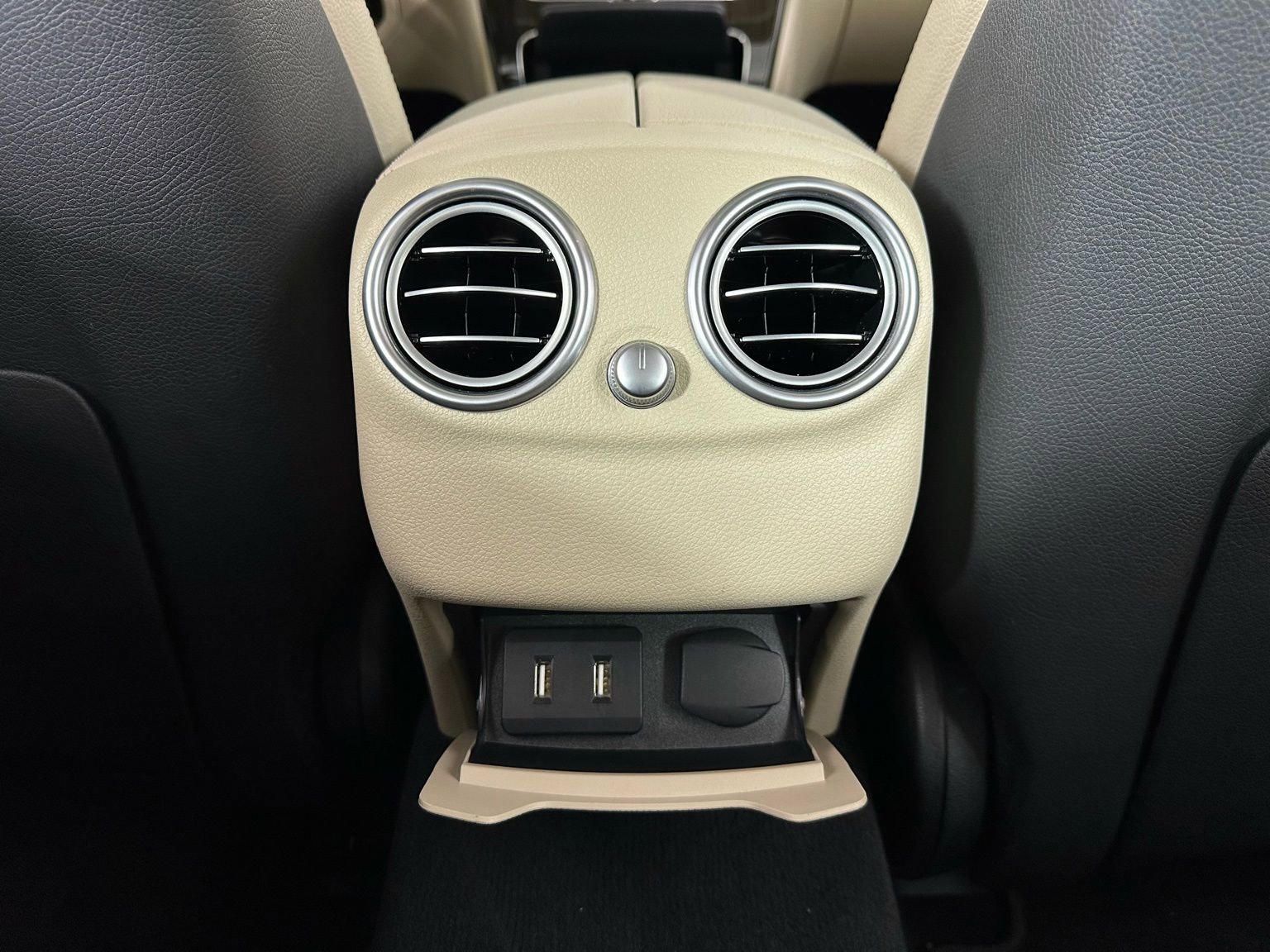 Used 2021 Mercedes-Benz C 300 Sedan w/ Premium Package image 33