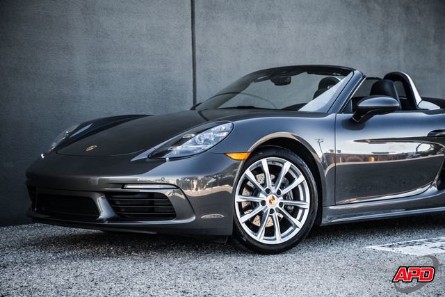 Used 2021 Porsche 718 Boxster RWD image 38