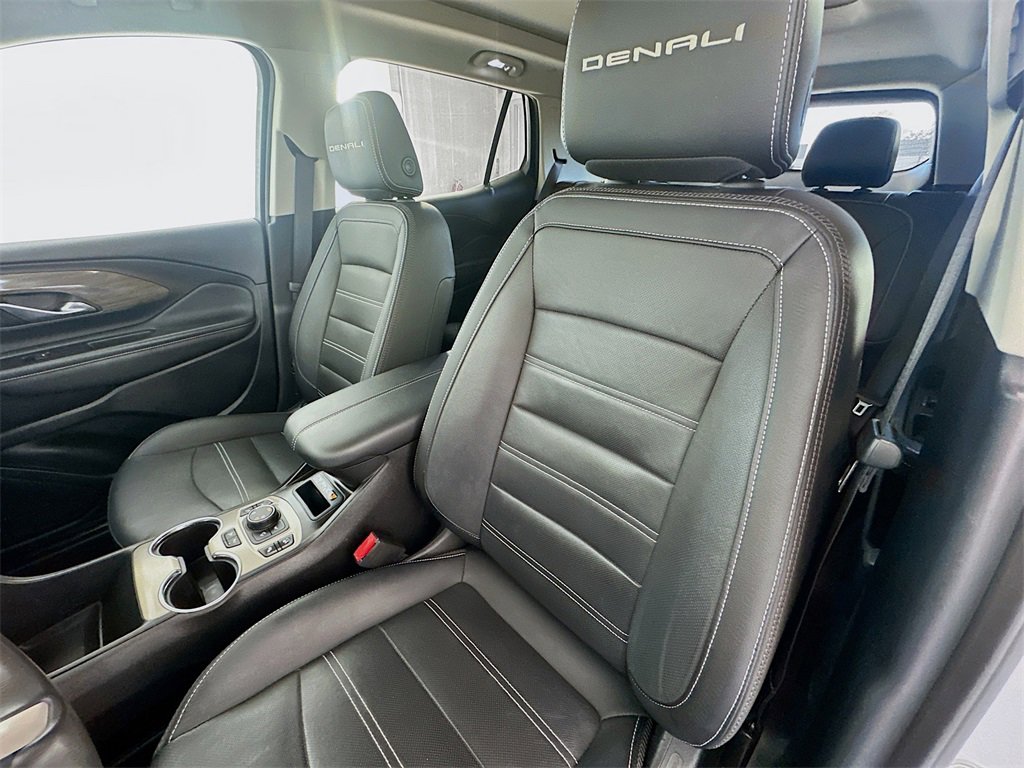 Used 2022 GMC Terrain Denali w/ Denali Premium Package image 21