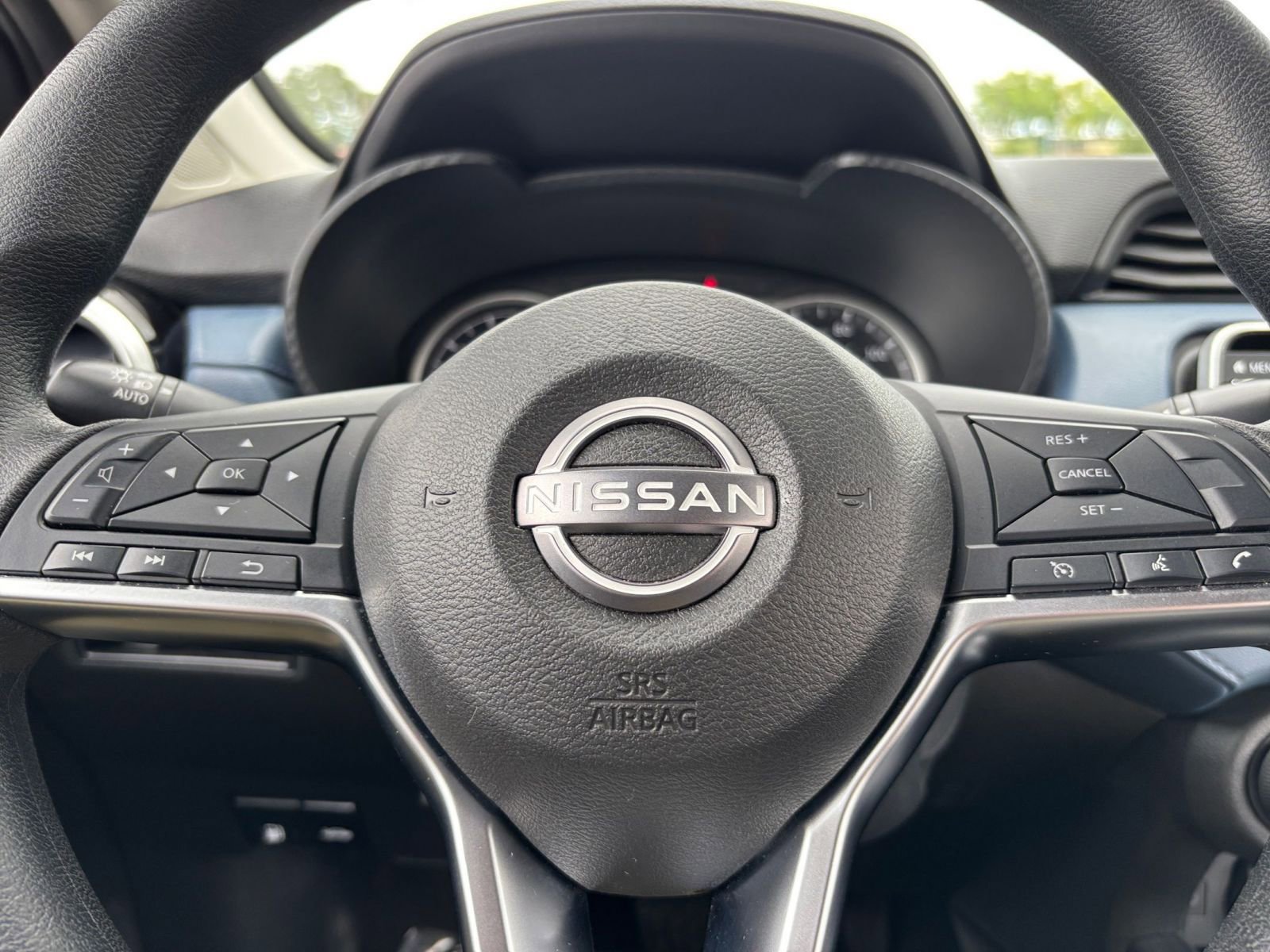 Used 2025 Nissan Versa SV image 25