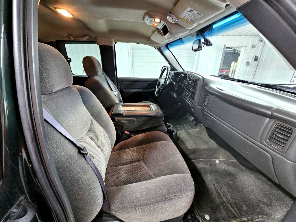 Used 2005 Chevrolet Silverado 1500 4x4 Extended Cab w/ Light Duty Power Package image 10
