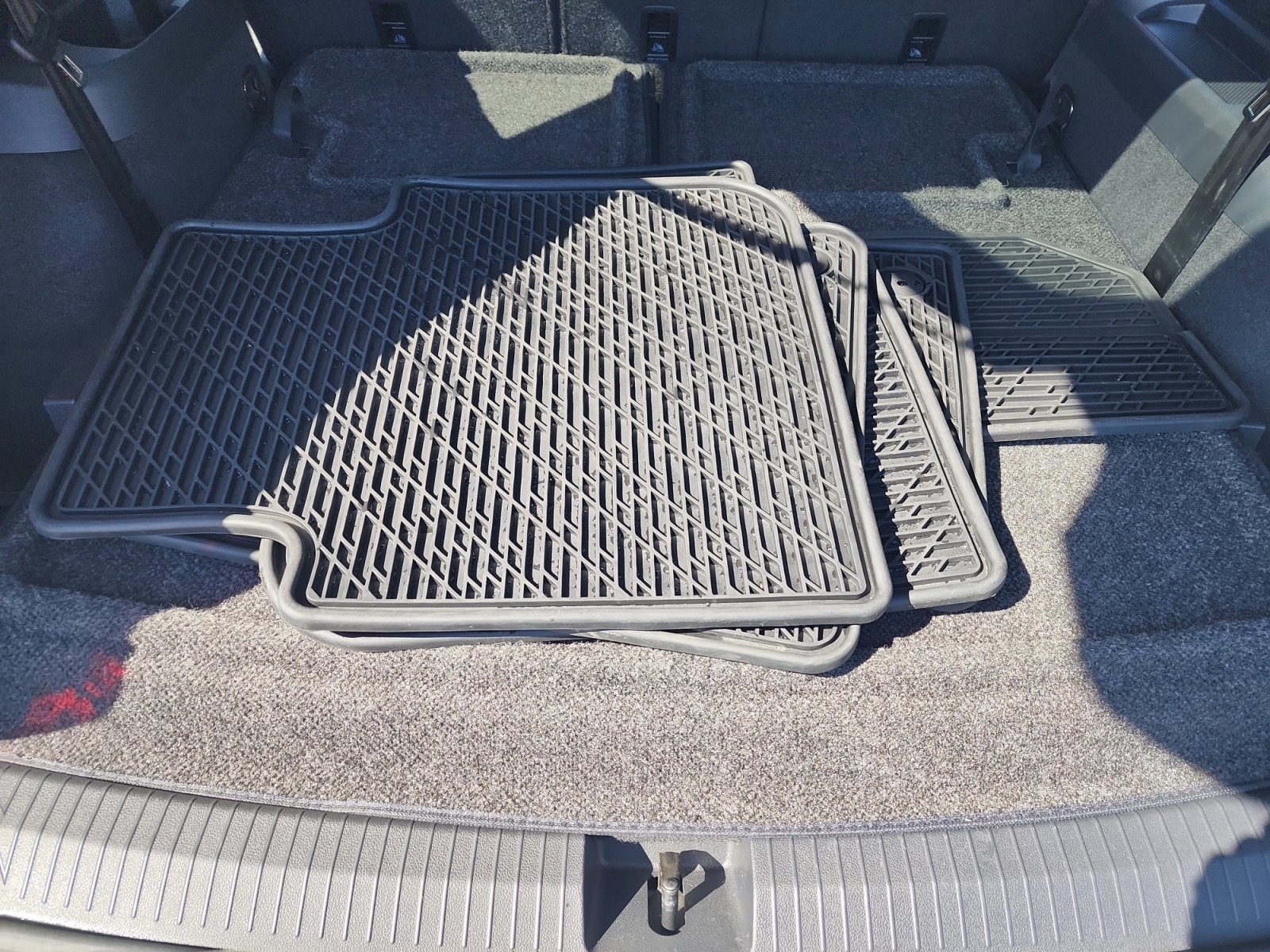 Used 2019 Volkswagen Tiguan S w/ Driver Assistance Package image 31