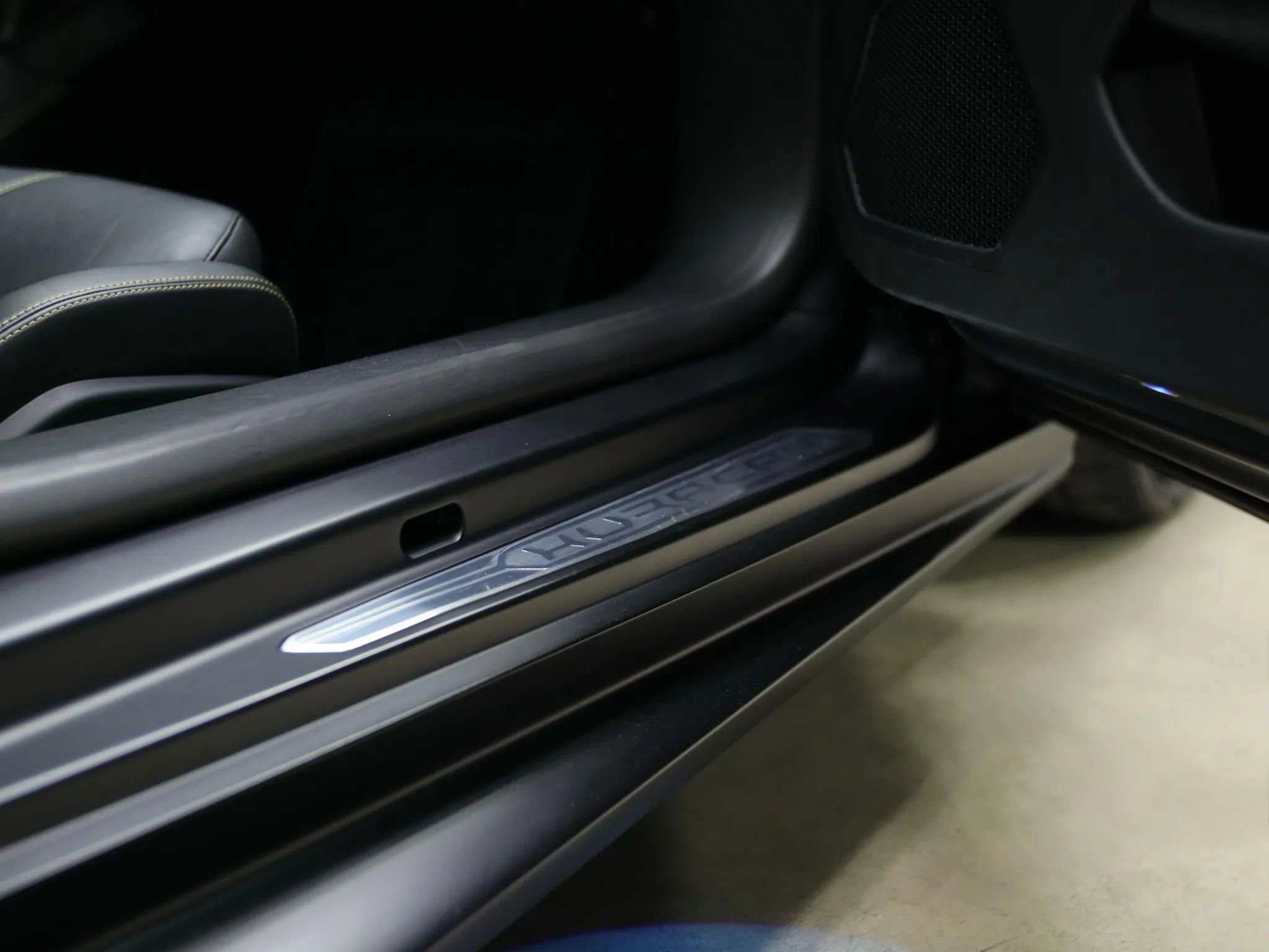 Used 2015 Lamborghini Huracan LP 610-4 image 42