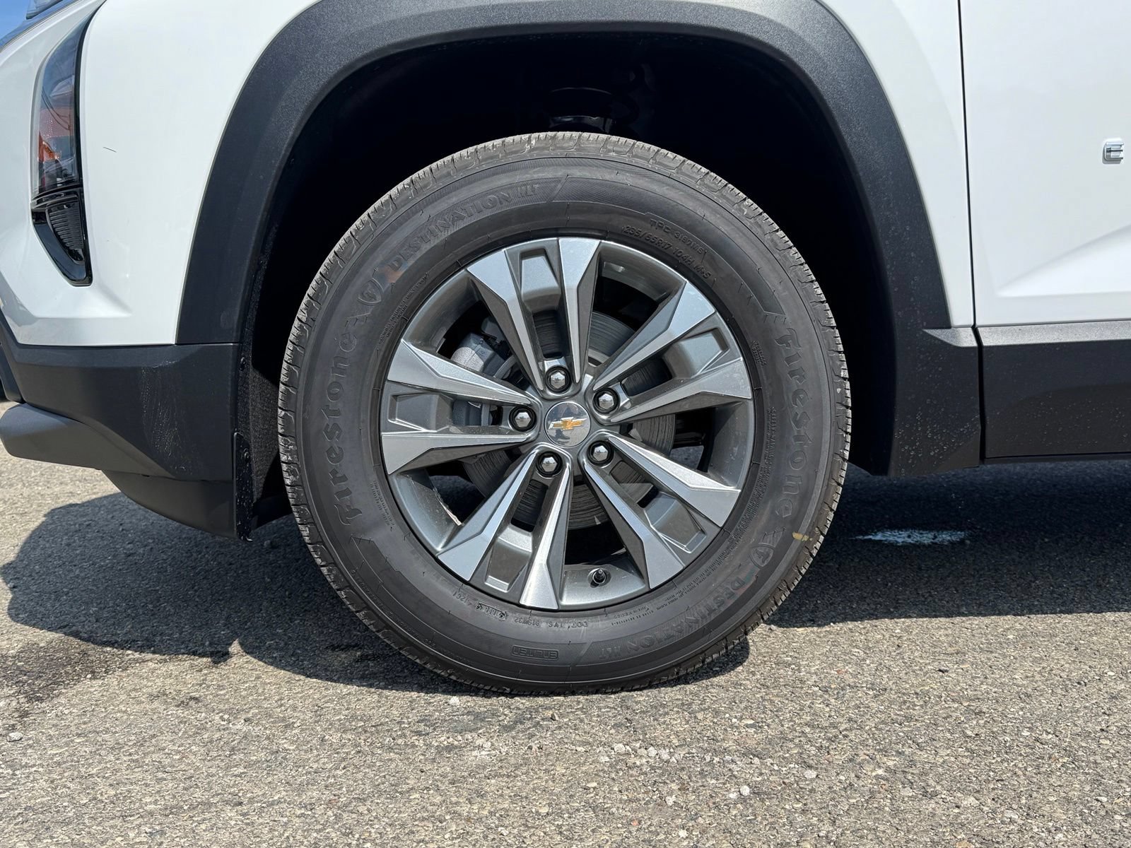 New 2027 Chevrolet Equinox LT FWD image 10