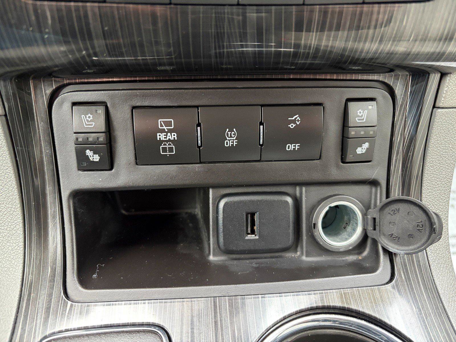 Used 2015 Chevrolet Traverse LTZ image 15