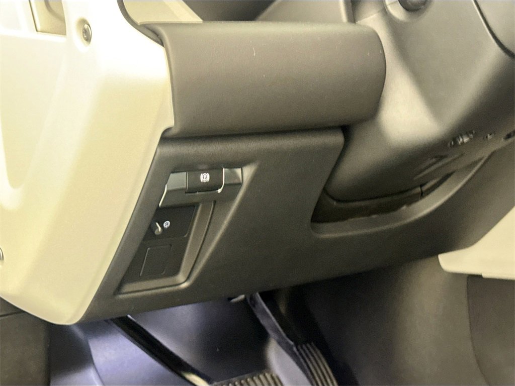 New 2026 Land Rover Defender 110 S image 10