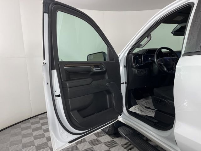 Used 2023 Chevrolet Silverado 1500 LT Trail Boss w/ Protection Package image 16