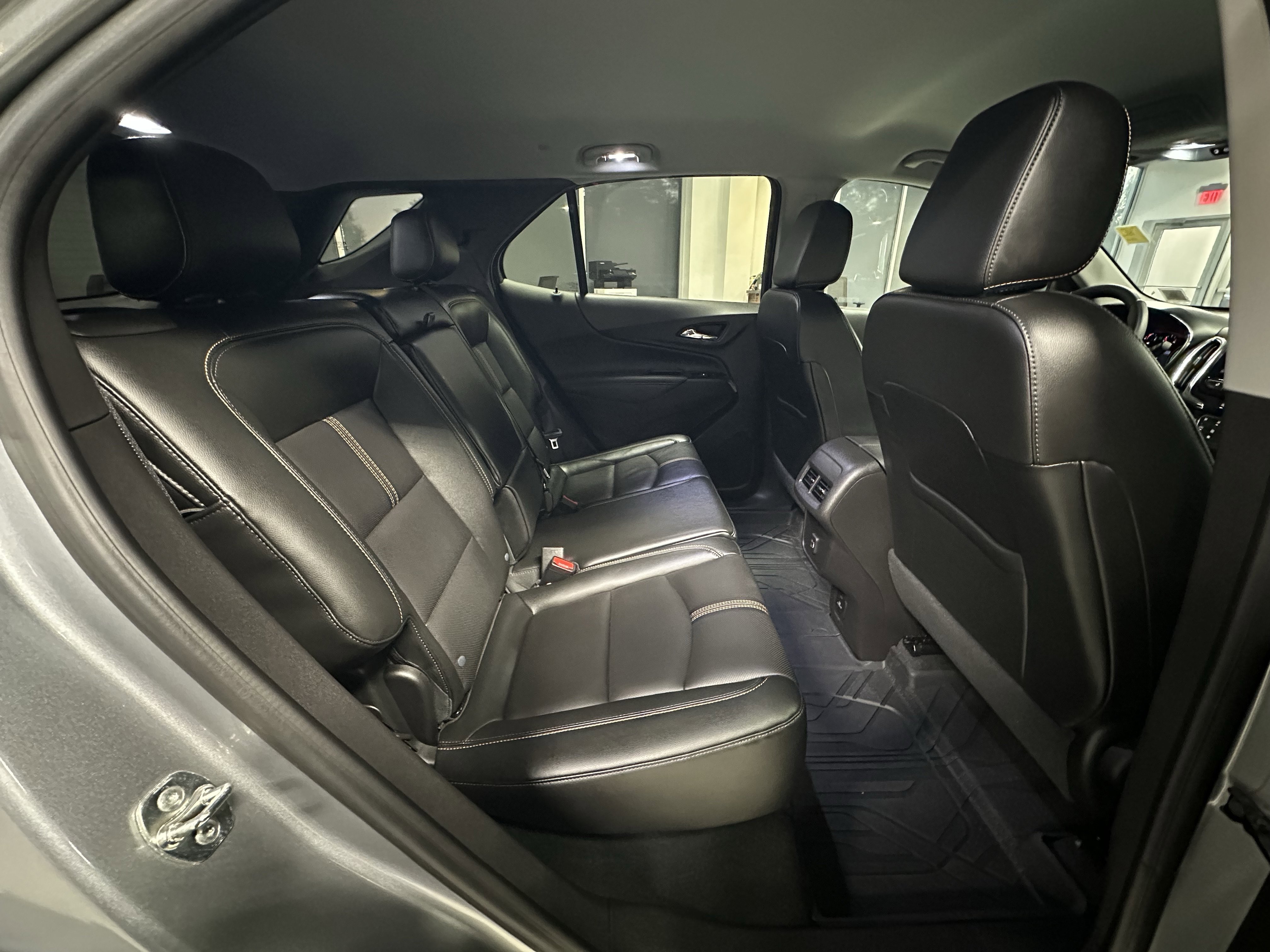 Used 2024 Chevrolet Equinox Premier image 21