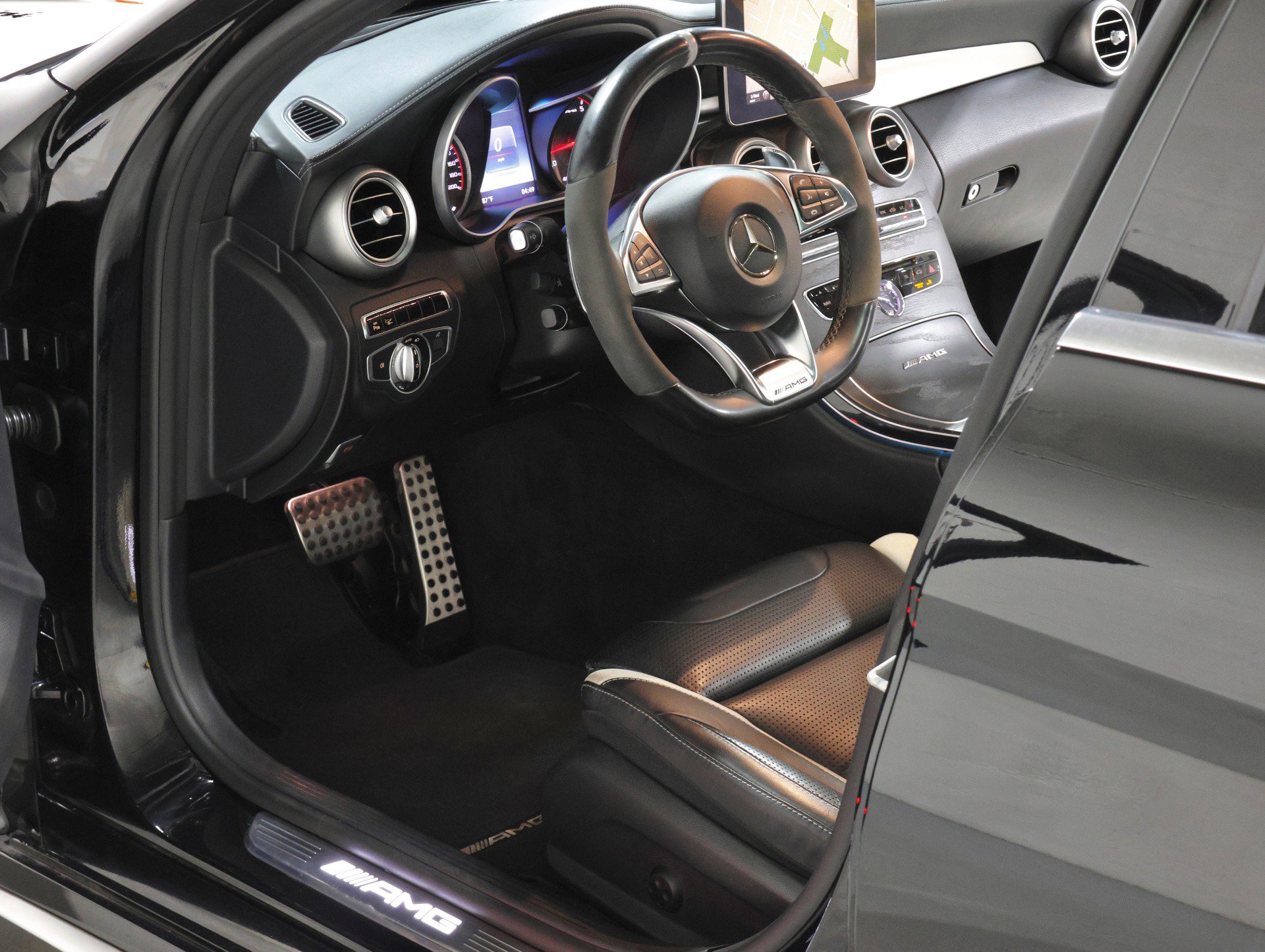 Used 2016 Mercedes-Benz C 63 AMG S image 5