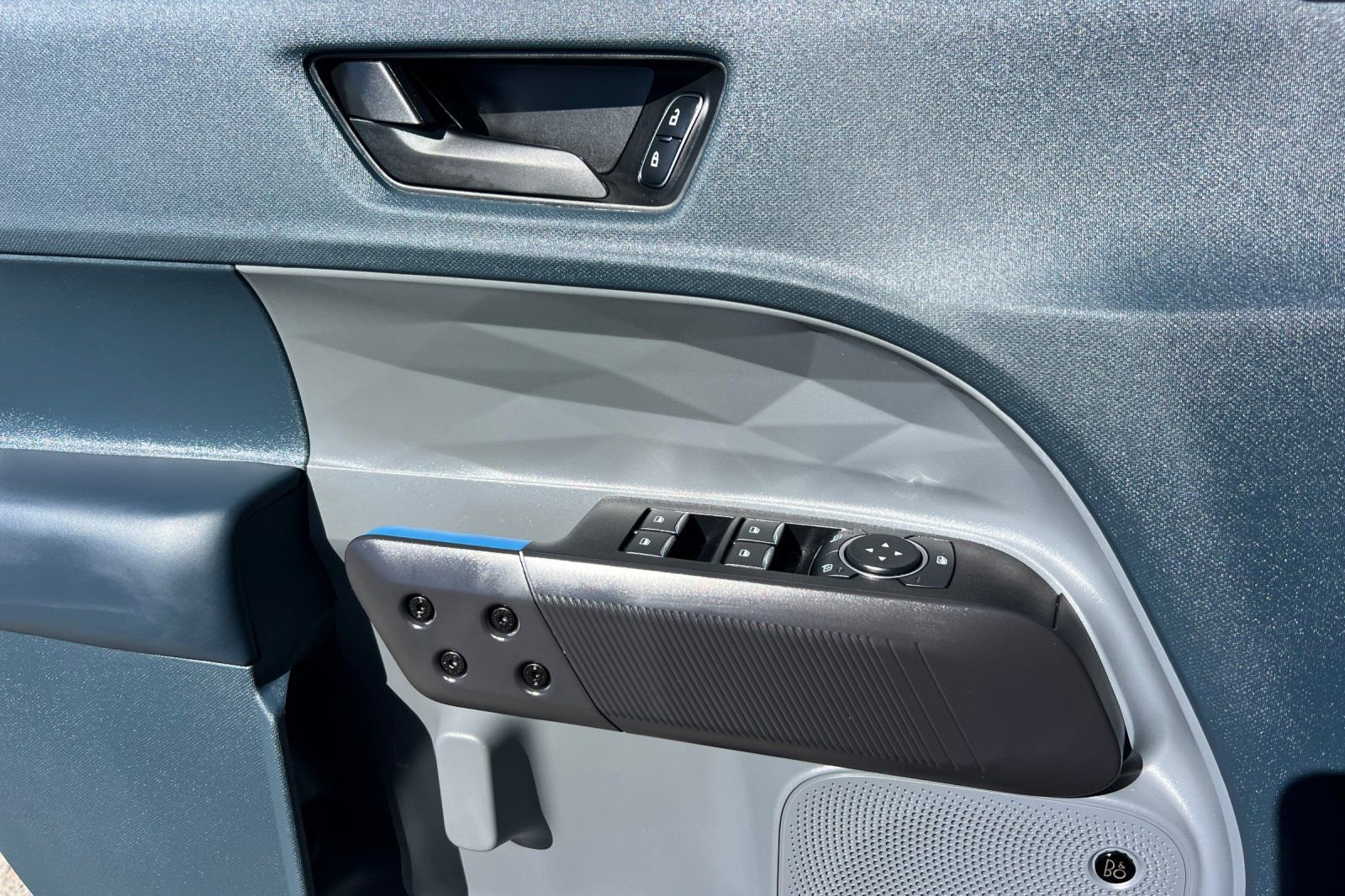 Used 2025 Ford Maverick Lobo image 11