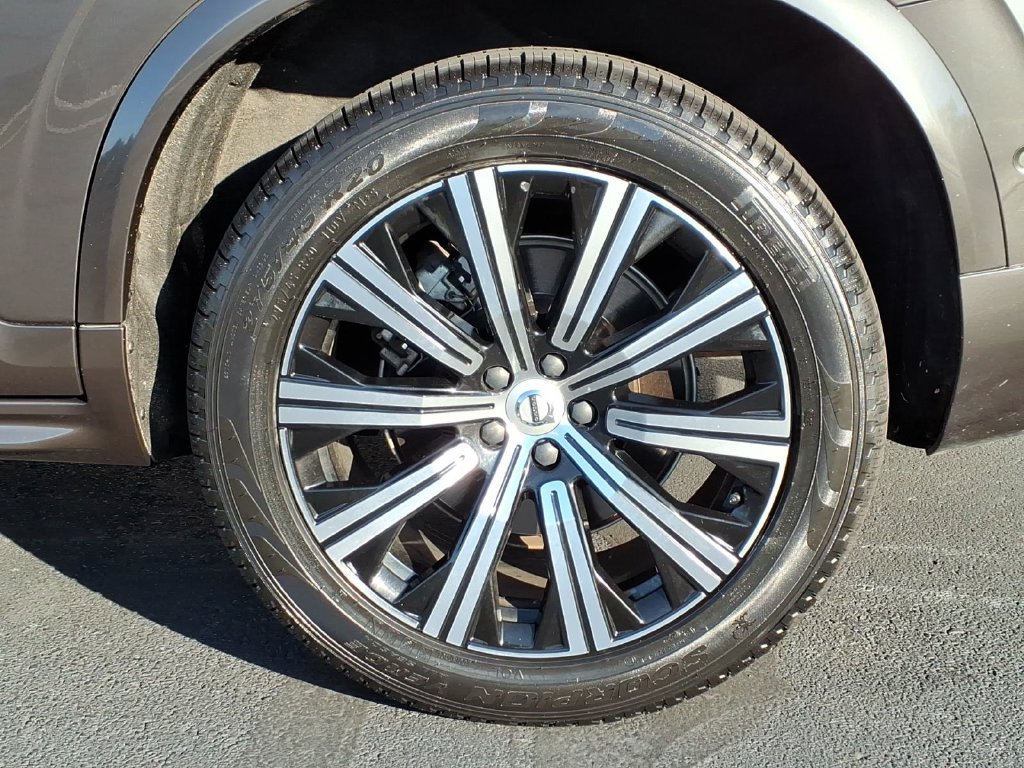 Certified 2023 Volvo XC90 B6 Plus w/ Protection Package AWD/4WD image 6