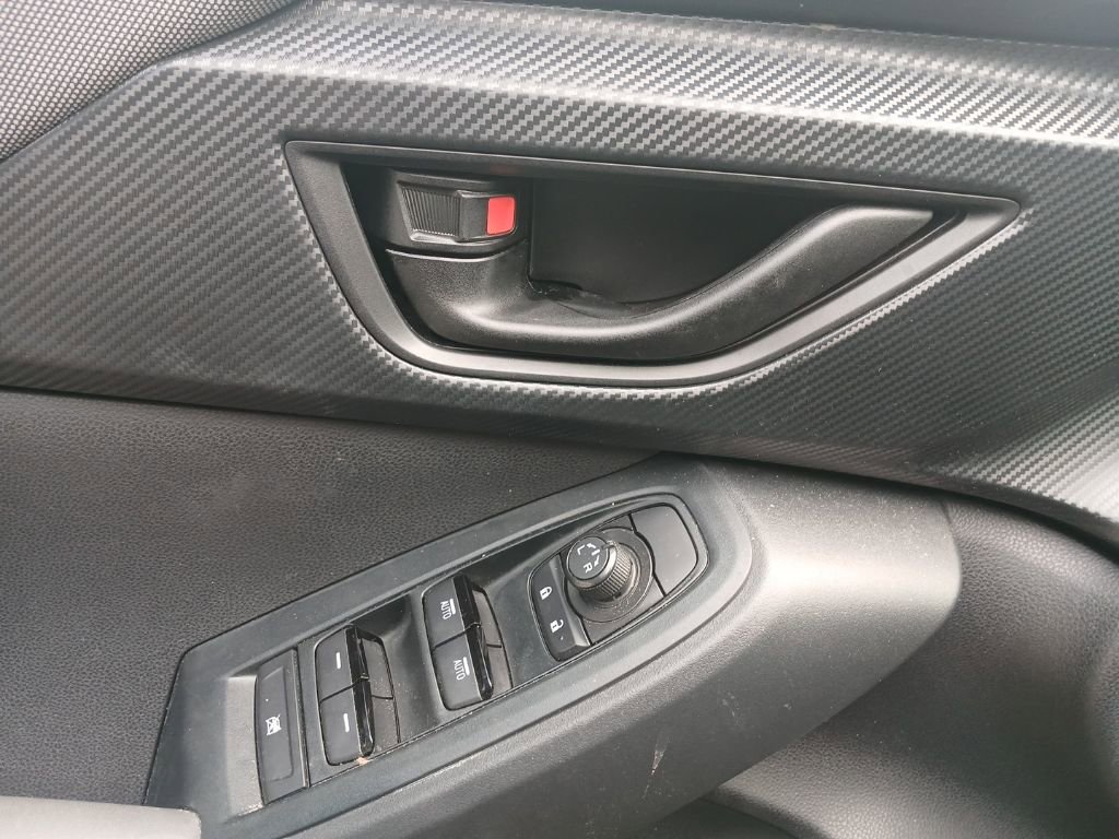 Used 2024 Subaru Crosstrek 2.0i Premium image 11