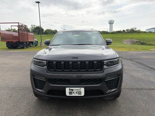 New 2026 Jeep Grand Cherokee L Limited w/ Limited Altitude Package AWD/4WD video 2