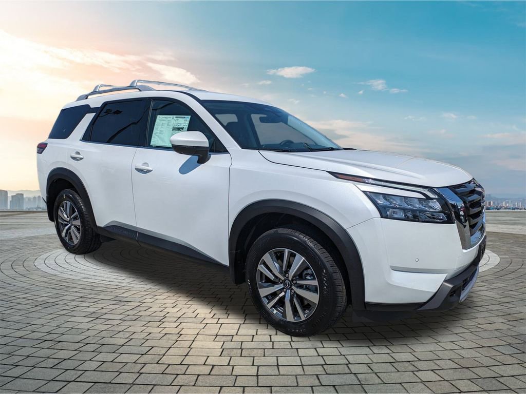 New 2025 Nissan Pathfinder SL w/ Cargo Package