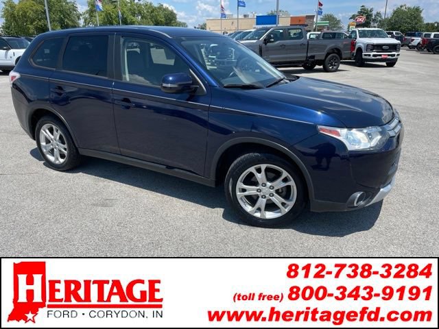 Used 2015 Mitsubishi Outlander SE