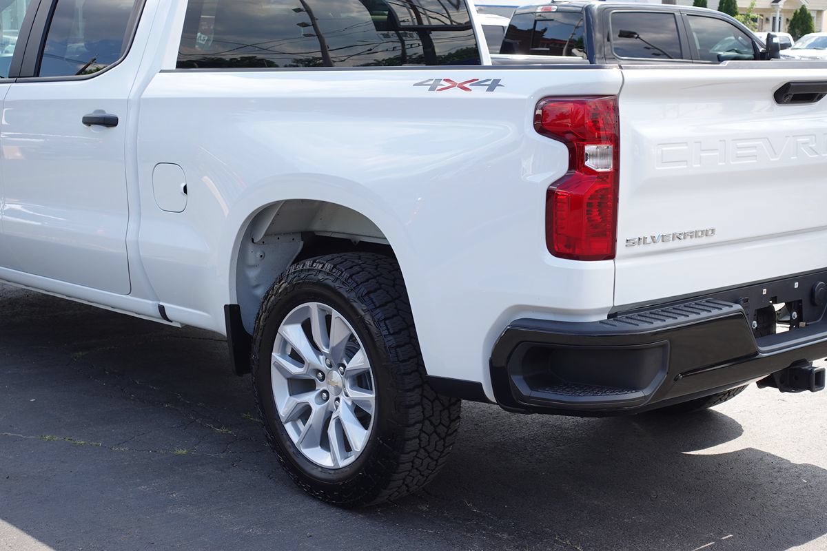 Used 2024 Chevrolet Silverado 1500 W/T w/ WT Value Package AWD/4WD image 9