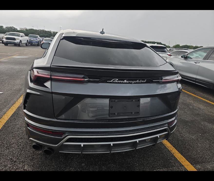 Used 2020 Lamborghini Urus image 10