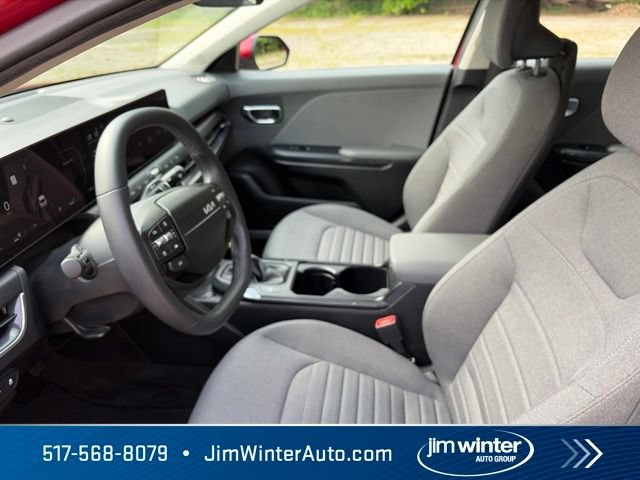 Used 2025 Kia K4 EX FWD image 19
