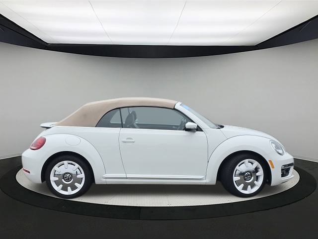 Used 2019 Volkswagen Beetle 2.0T S image 8